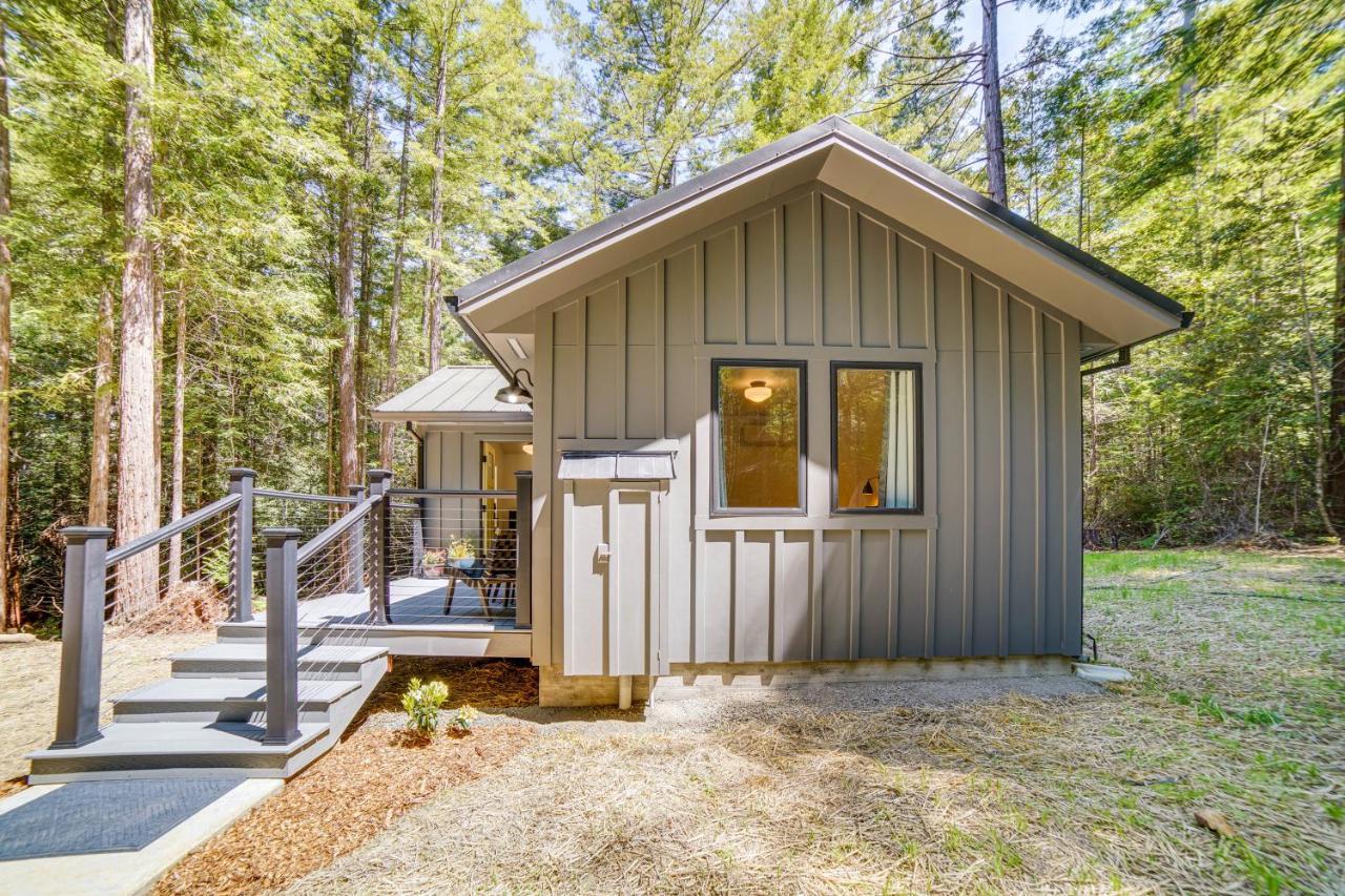 Peaceful Mendocino Cottage Surrounded By Redwoods Exterior photo